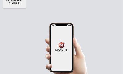 Free-Apple-iPhone-XS-in-Hand-Mockup-2018-3